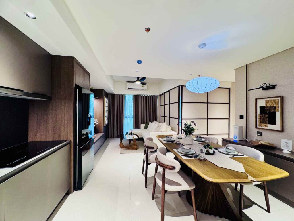 The Wave Towers - Nagomi Tower - 2 Bedroom Unit - Dining Area