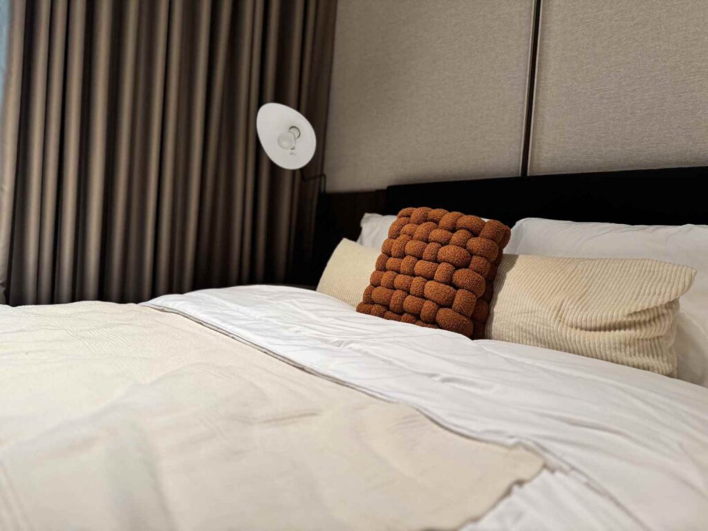 The Wave Towers - Nagomi Tower - 2 Bedroom Unit - Bedroom