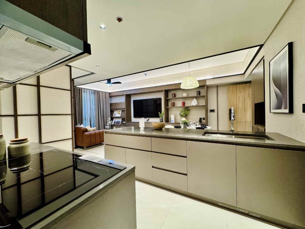 The Wave Towers - Nagomi - 3 Bedroom Unit - Kitchen