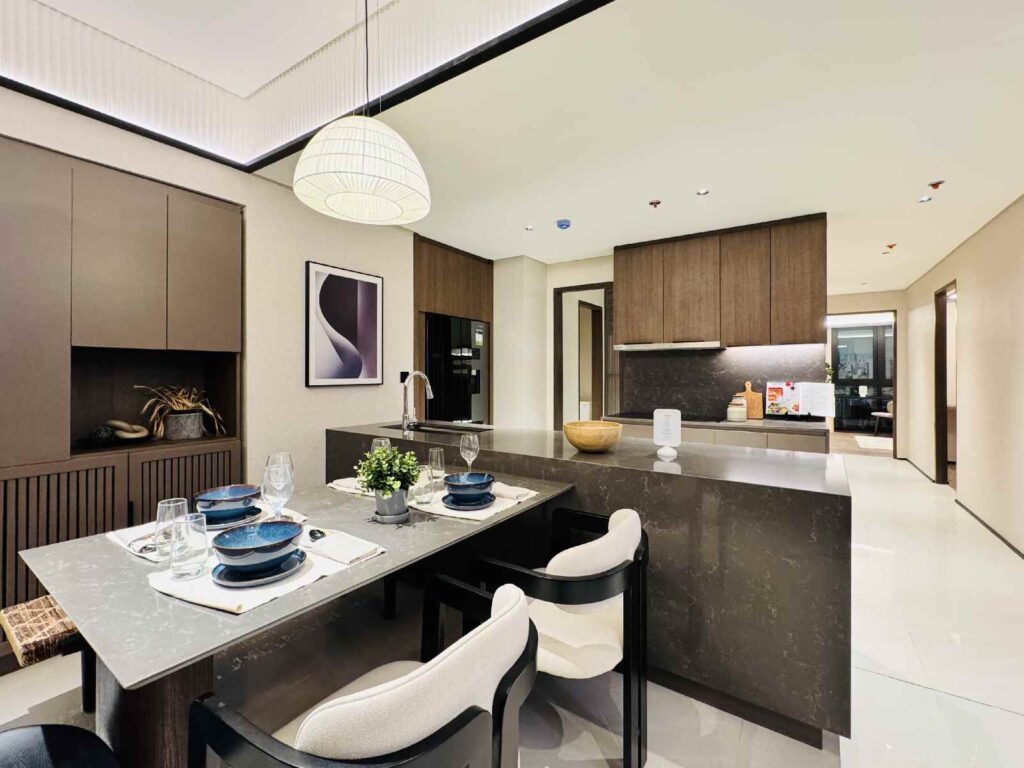 The Wave Towers - Nagomi - 3 Bedroom Unit - Dining Area