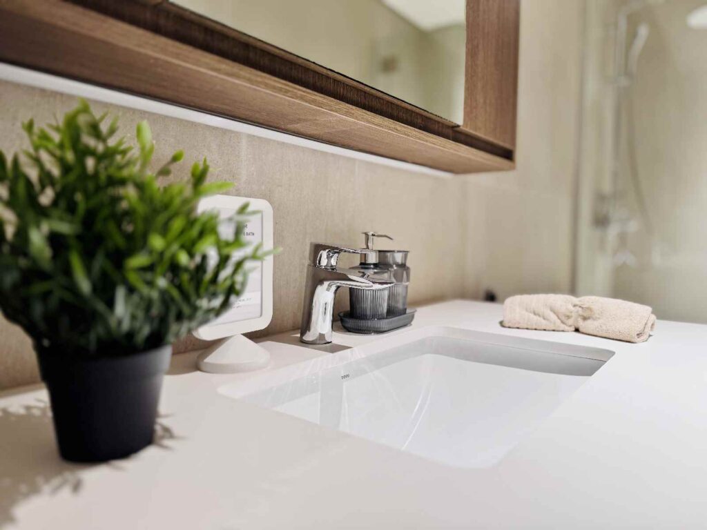 The Wave Towers - Nagomi - 3 Bedroom Unit - Bathroom