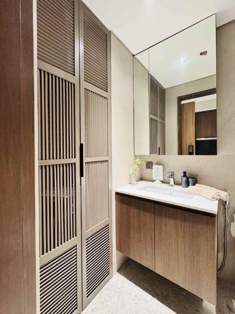 The Wave Towers - Nagomi - Studio Unit - Bathroom | SpacesPH.com